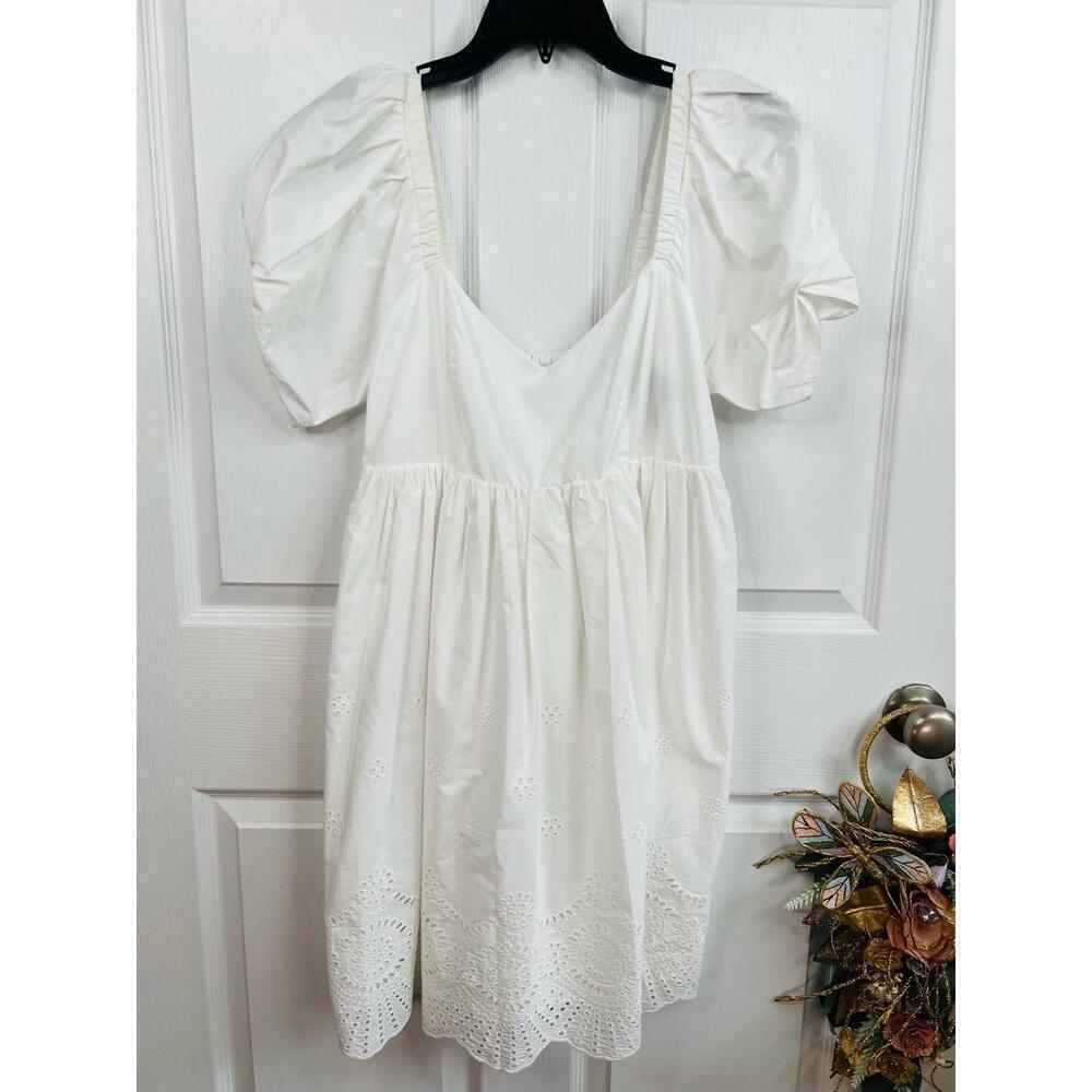Adrianna Papell Dress Womens Size 8 White Eyelet Ruffled VNeck Boho Chic NEW